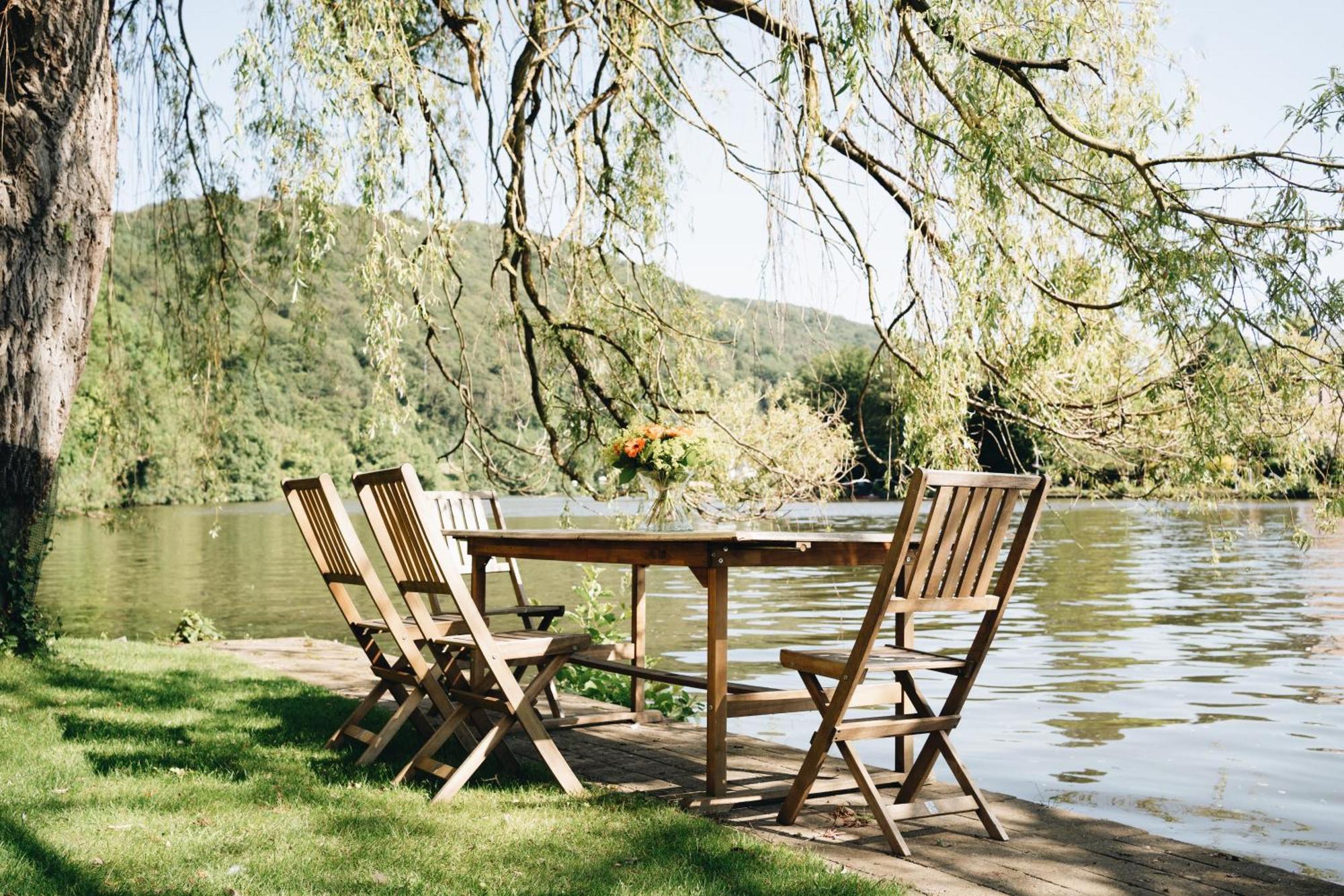 Pieds Dans L'Eau Private Wellness Bordure De Meuse Villa Lustin Bagian luar foto